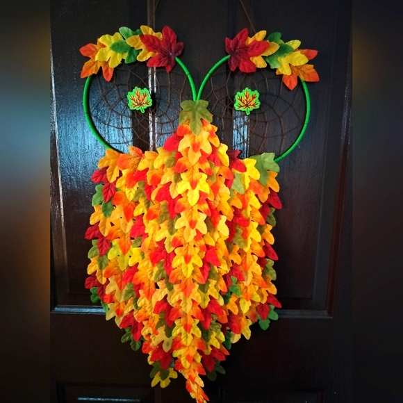 Fall Owl Wreath - Picture 1 of 5